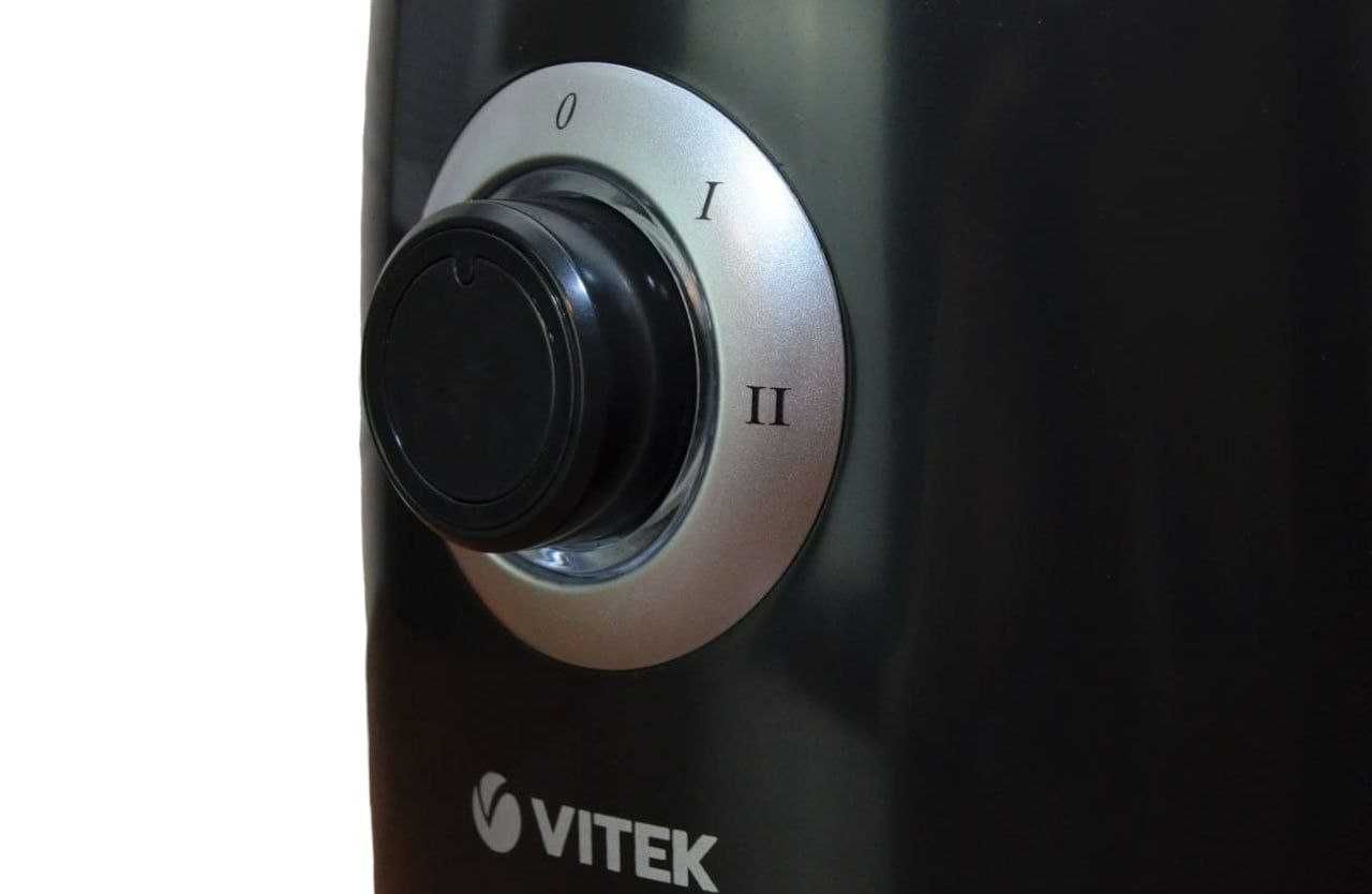 Блендер Vitek vt8597  blender