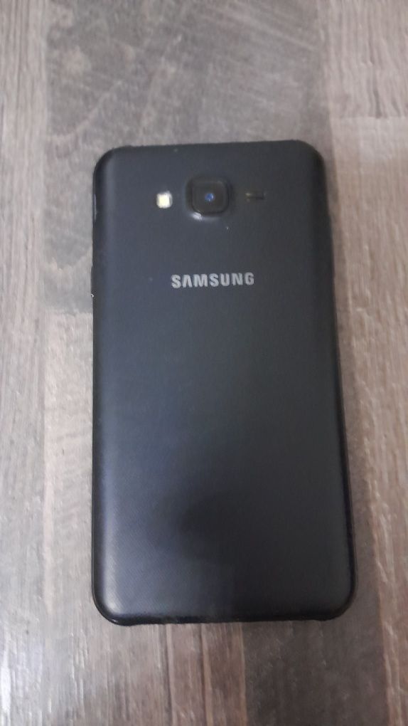 Samsung j7 neo 2017