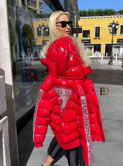 Geaca dama Guess mărime M L XXL