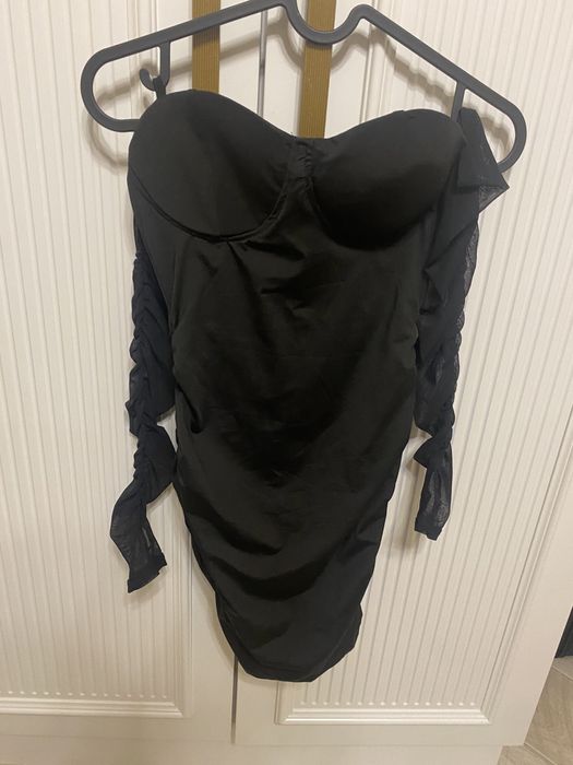 Продам платья коктельные женские размер s