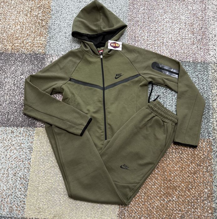 Nike спортен екип