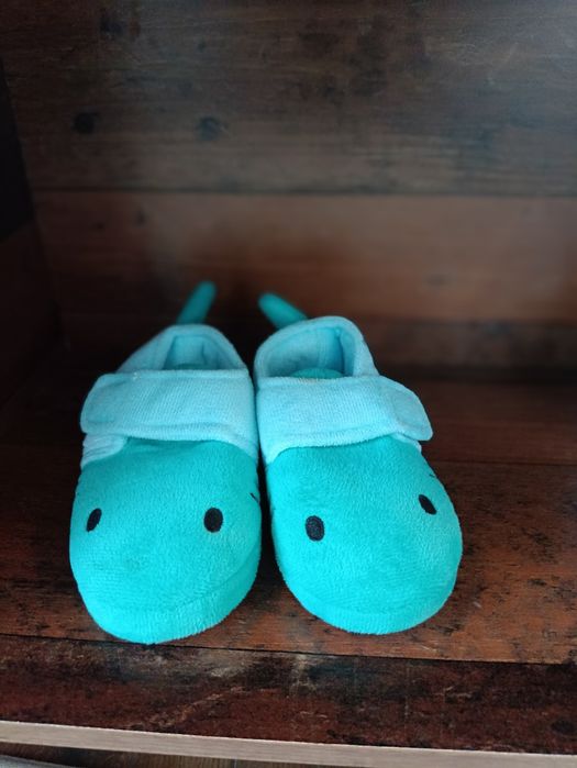 Пантофки Акули 26 номер