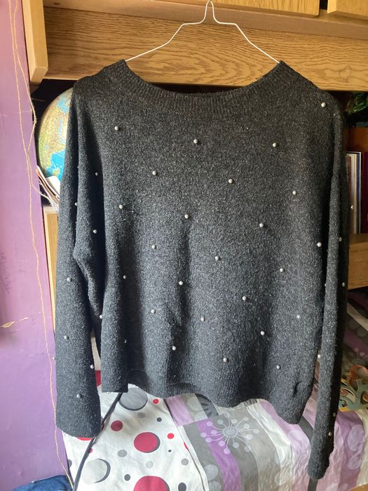 Дамски пуловери на ниски цени!