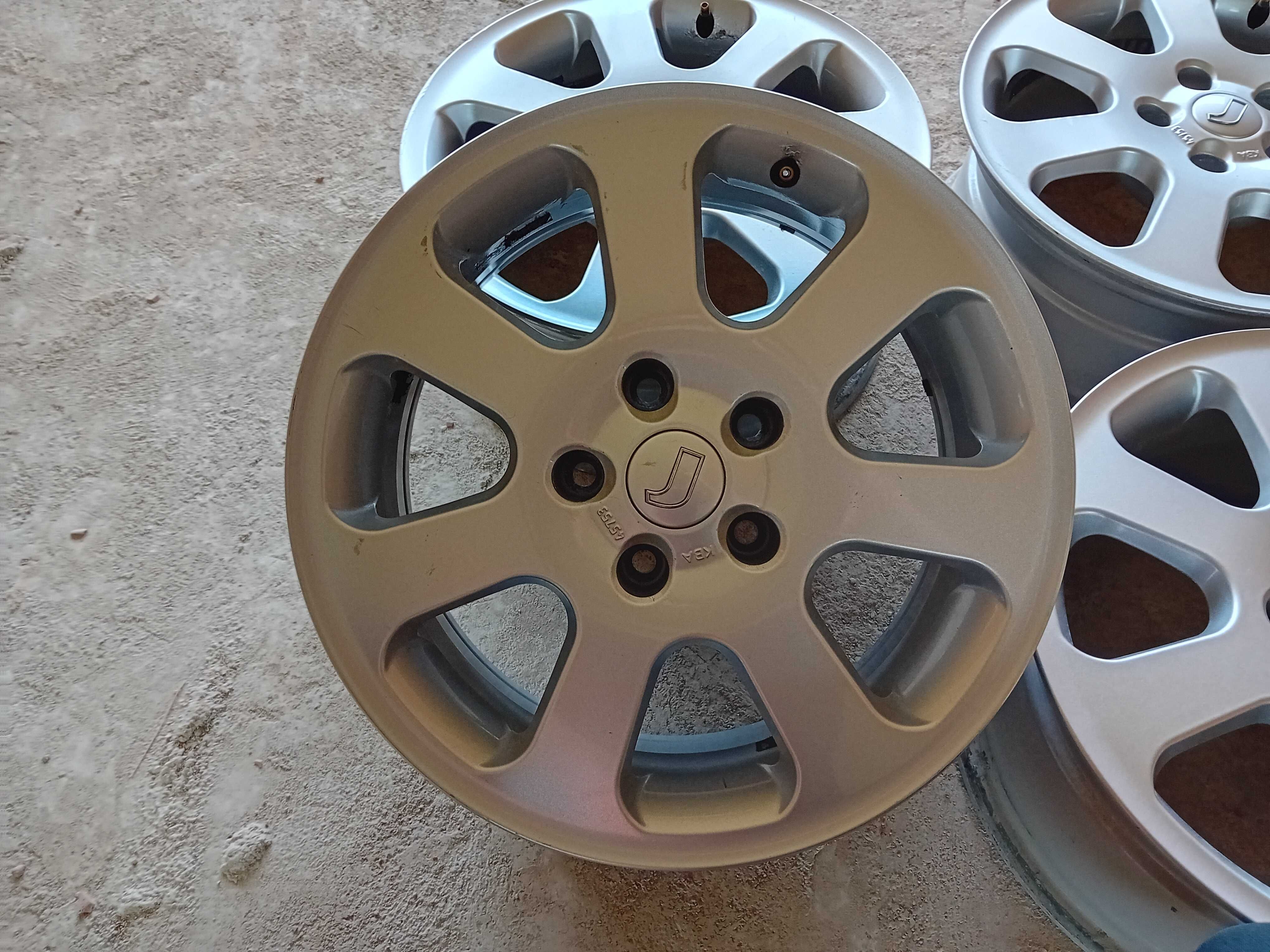 4 бр.алуминиеви джанти 16-ки ,5х112 7J ET35 vw,golf,passat,mercedes