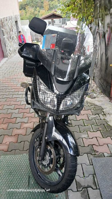 Motocicleta Suzuki v strom 650