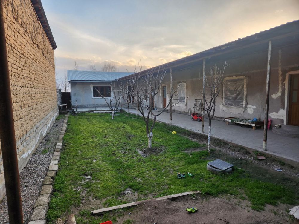 Продается дом 11 соток,8 комнат,локация Орта Чирчик Авангард