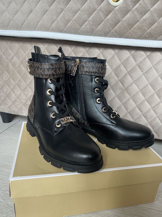 Michael kors дамски обувки/боти