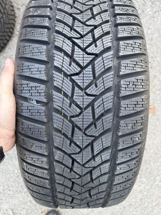 Anvelope iarna 235/45 R18
