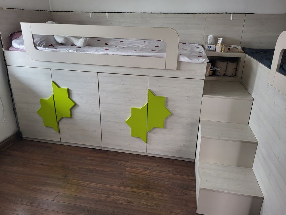 Mobilier dormitor cu doua paturi de o persoană