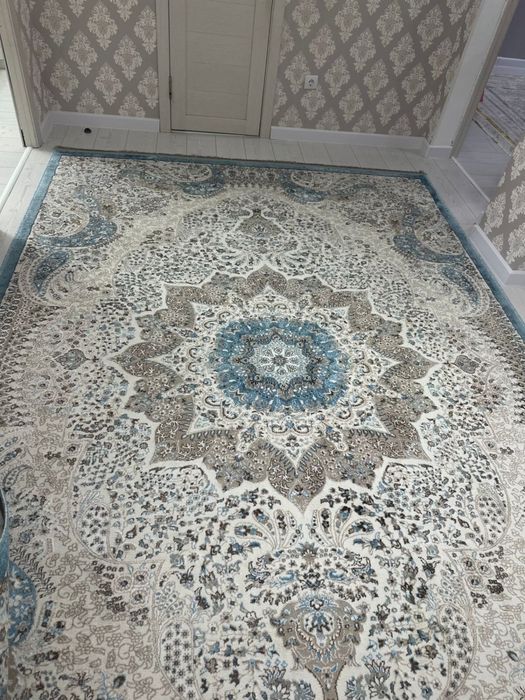 Продам ковер 2,5*3,5