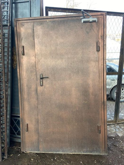 Железная дверь,б/у