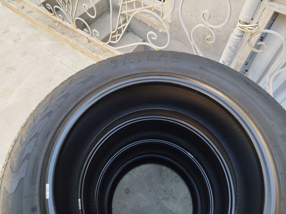 225 60 R18 Shina Atlas