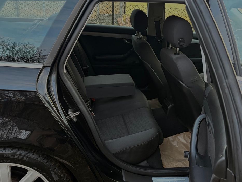 ** Audi a4 b7 2.0TDI 140C.p 2006 Recent adus în țara Germania **