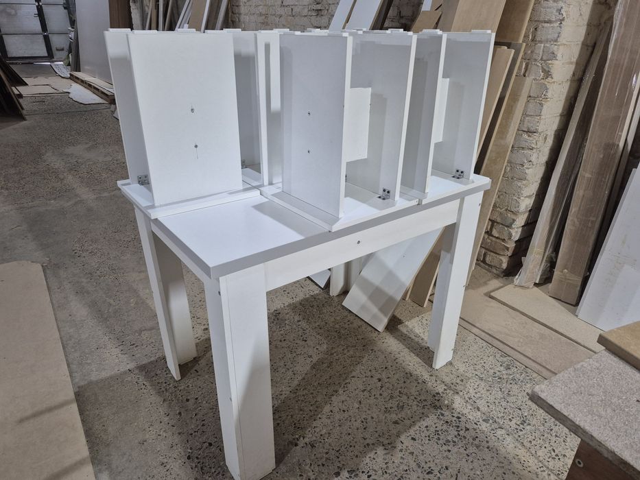 Мебель стол+стул абсолютно новый