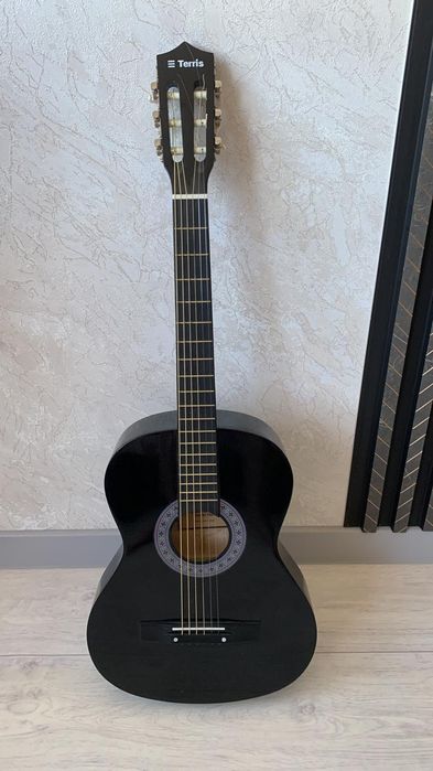 Продается  Гитара