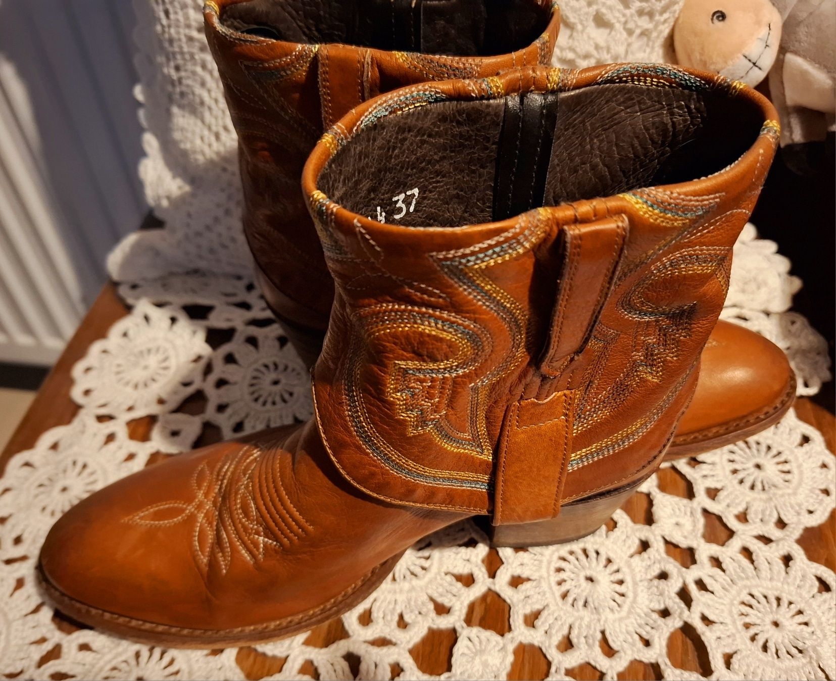 Cizmulițe western Sendra, ciocate handmade