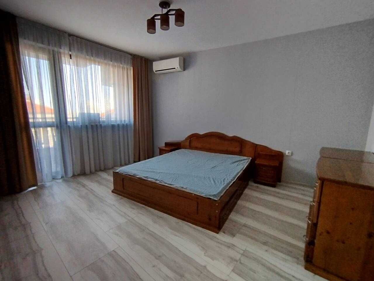 Дава се под наем Тристаен апартамент в Асеновград - 97 кв.м за 350 € - Снимка #1