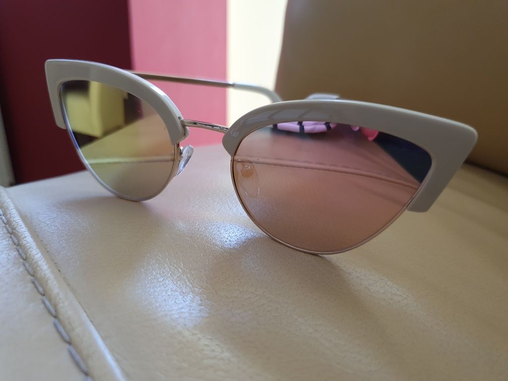 Слънчеви очила, закупени от оптика