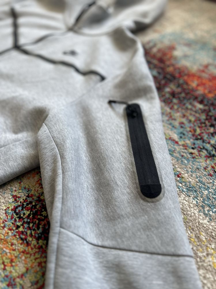 Nike tech fleece