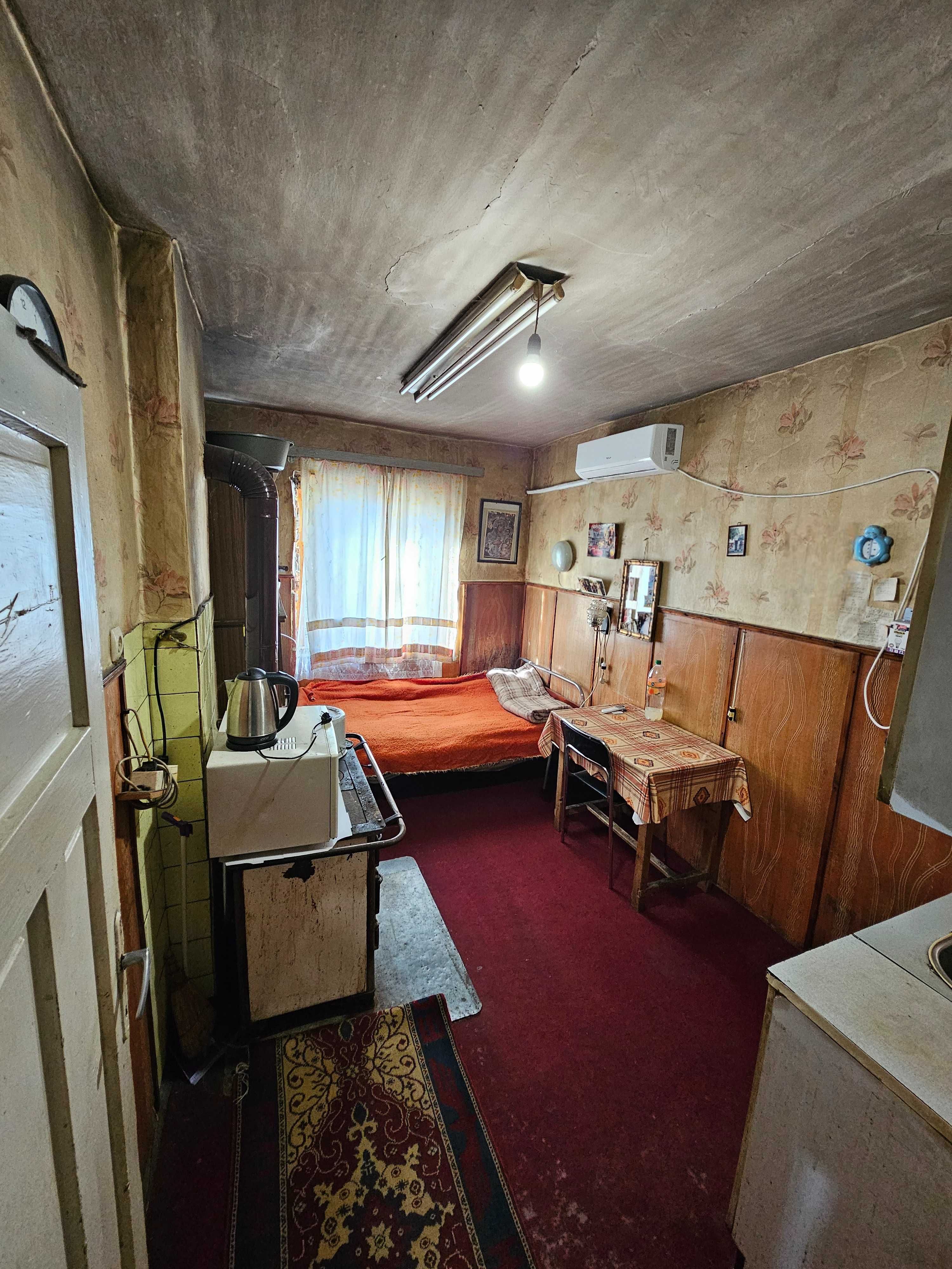 Продавам Къща с.Вакарел
