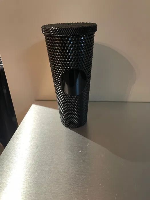 чаша по модел на Starbucks tumblr