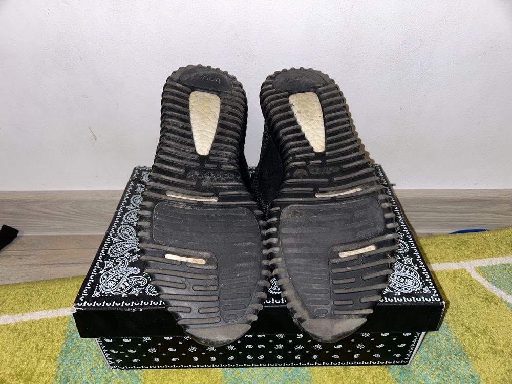 Yeezy Boost 350 Pirate Black