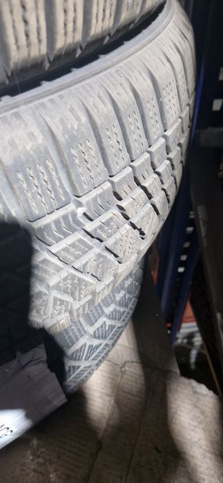 Set anvelope de iarna 225/55 R19