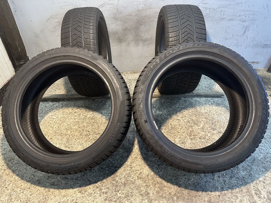 Гуми 255/40/18 и 225/45/18 PIRELLI Sottizero Winter Спорт Пакет RFT