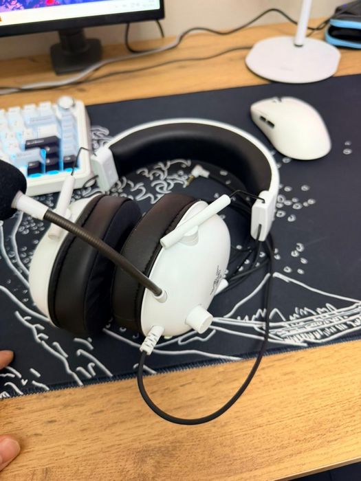 Продаю Наушник Razer Blackshark V2 X белый