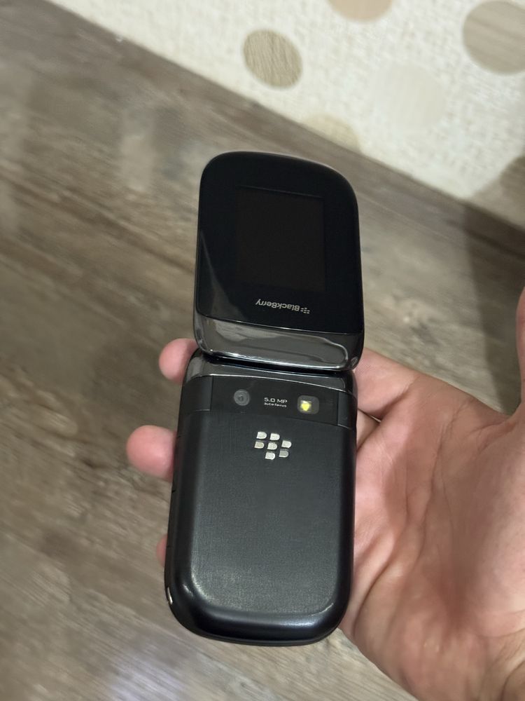 BlacBery 9670 STYILE