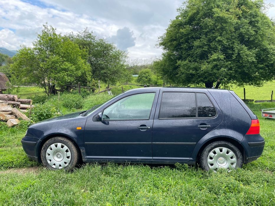 Vand golf 4 1.4 benzina acte in regula