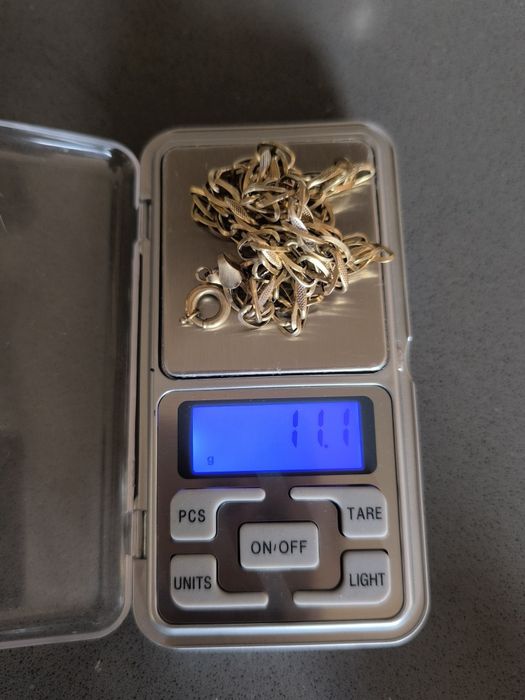 Продавам златен синджир