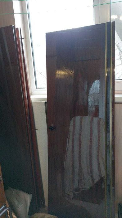 двери от платяных шкафов из полированного дсп  4шт самовывоз