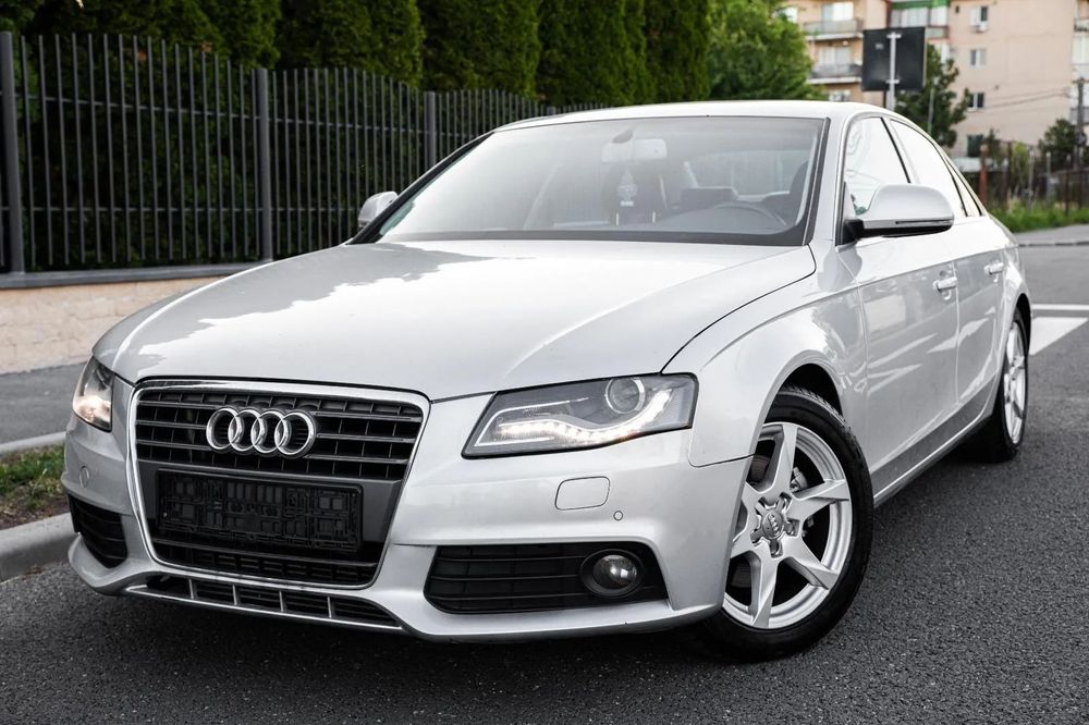 Audi A4 Audi a4 b8 , 2.0 TDI , XENON , CLIMATRONIC