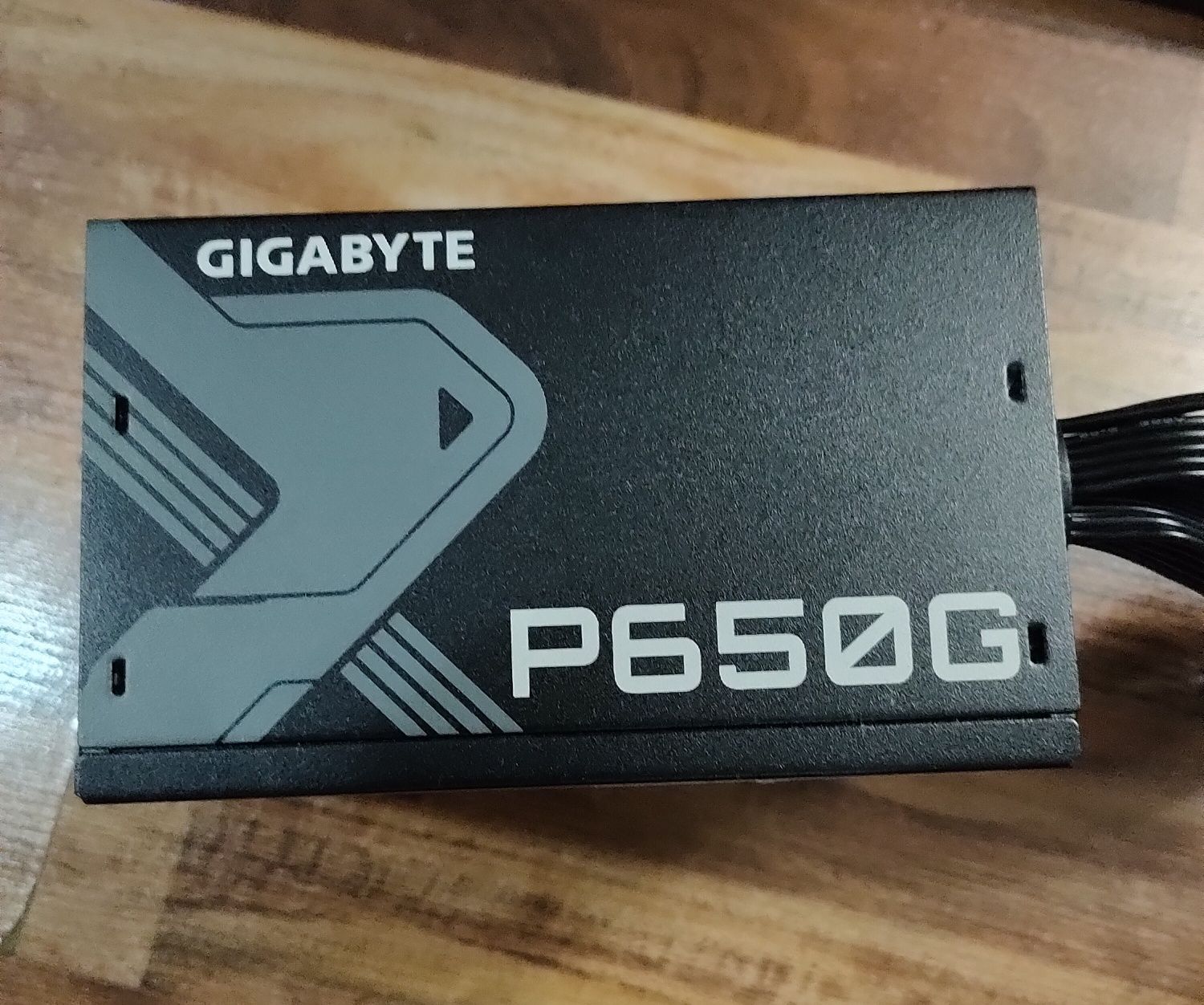 650w Gigabyte 80+Gold.Блок питания в идеале,как новый! С гарантией!