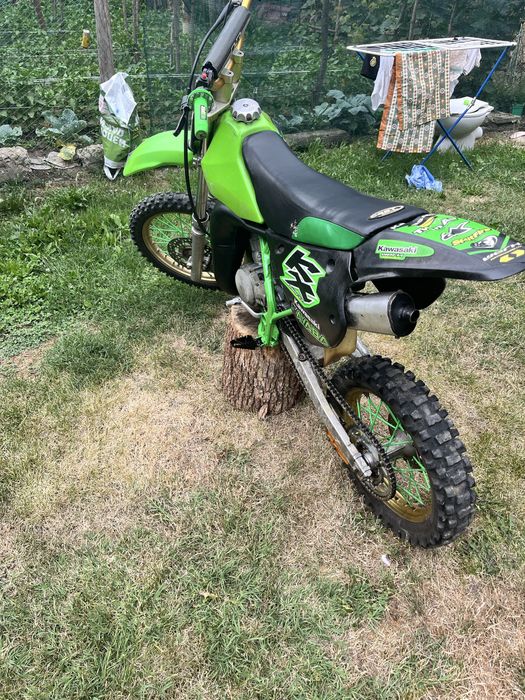 Kawasaki kx80 2000година