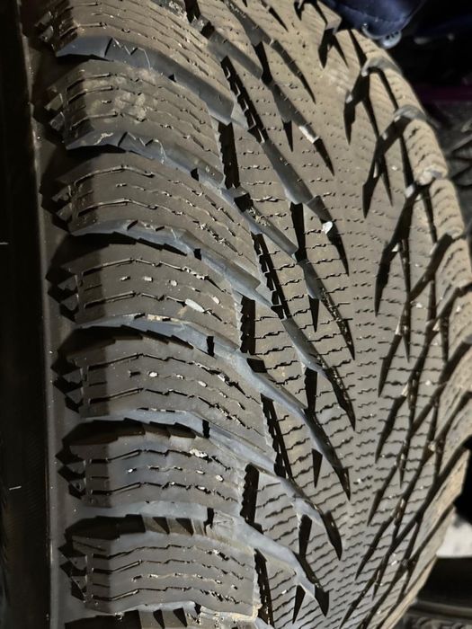 Nokian Hakapelita 285/60 R18