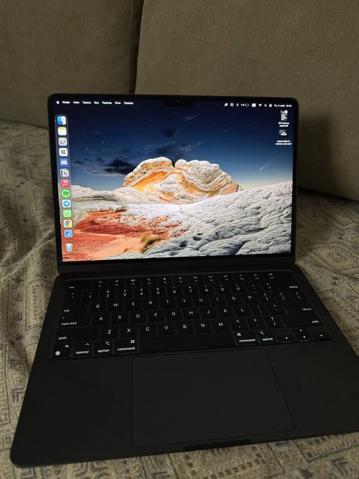 Продам MacBook Air M2