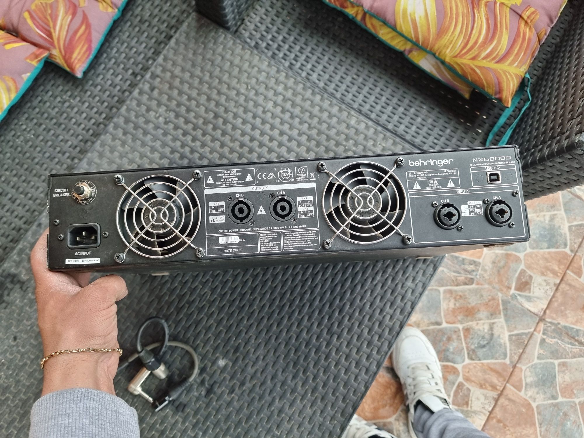 Behringer nx6000d