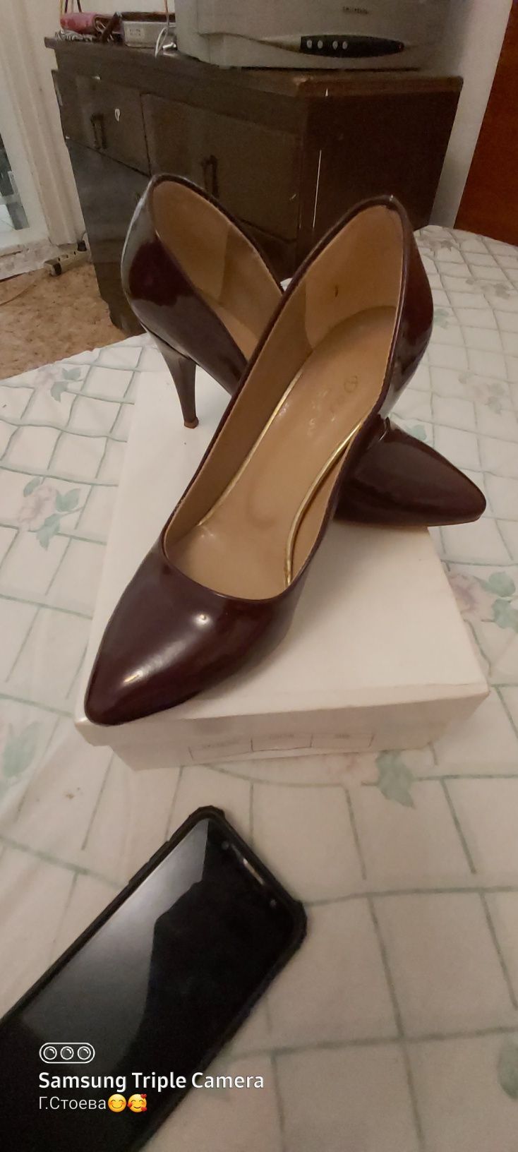 Дамски обувки цвят бордо