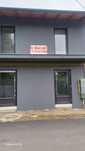 Vand spatiu comercial si apartament