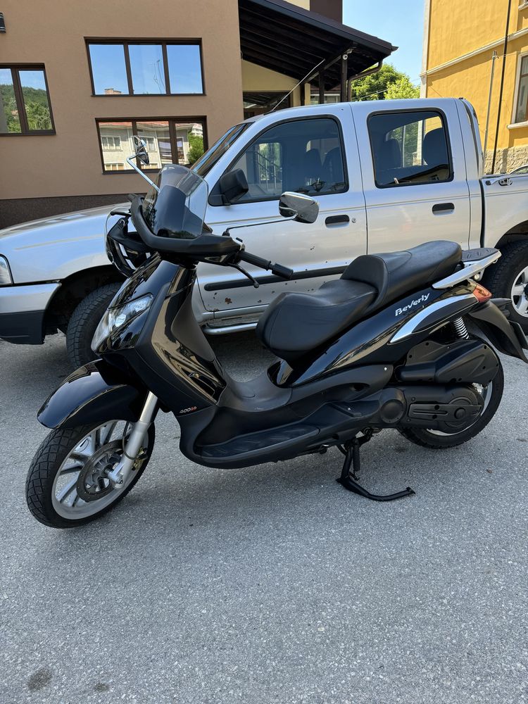 Скутер Piaggio Beverli 400ie