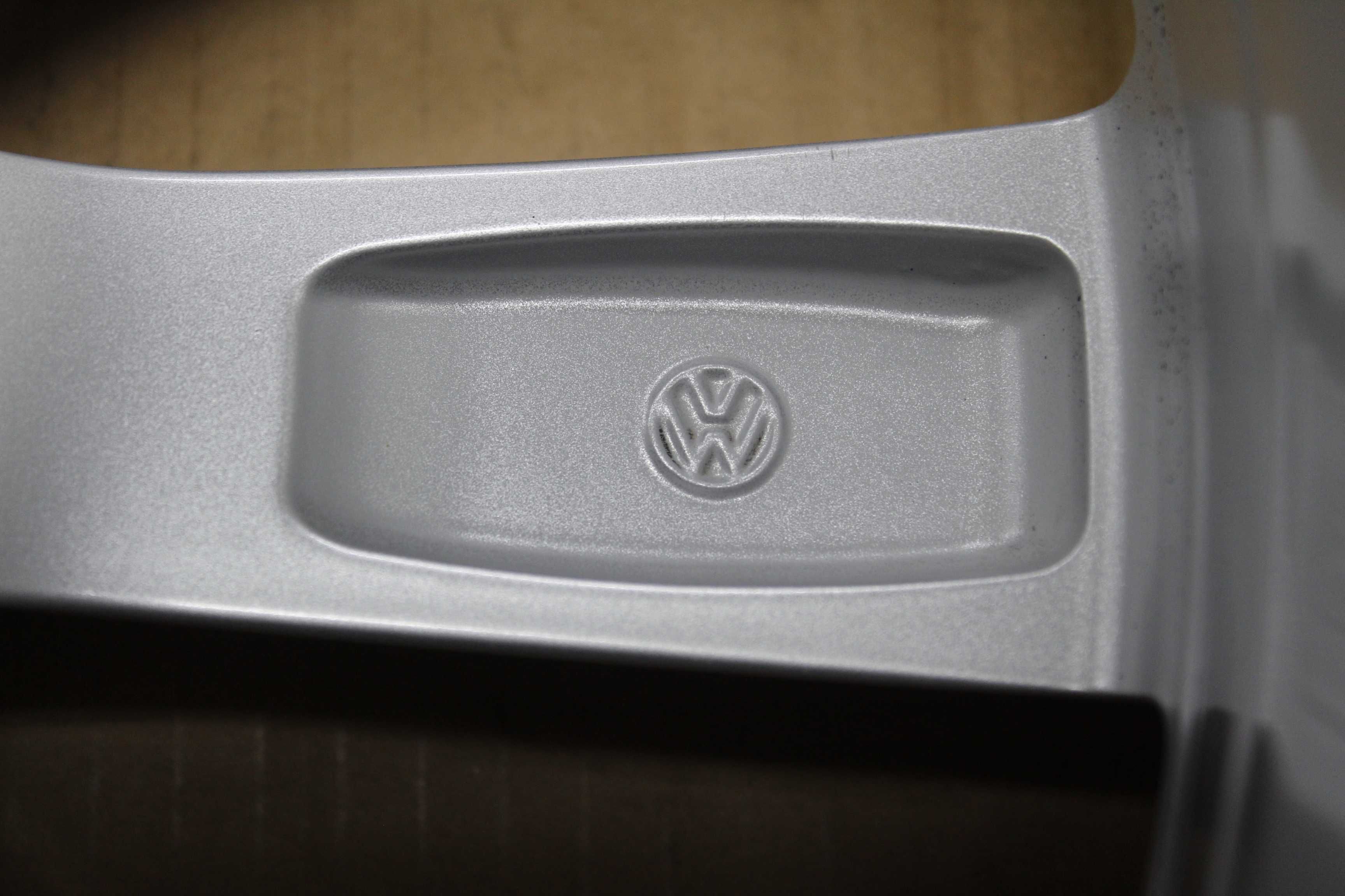 Джанти 17" VW Passat 8