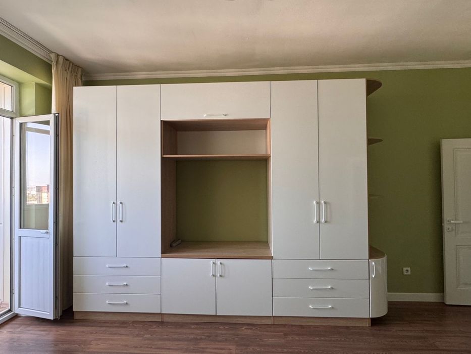 Шкаф сатылады новый