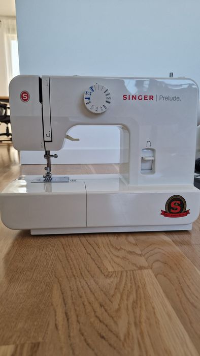 Masina de cusut SINGER Prelude