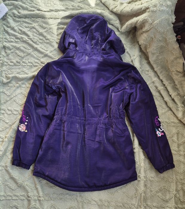 Куртка осенняя б/у одевалась 1 раз