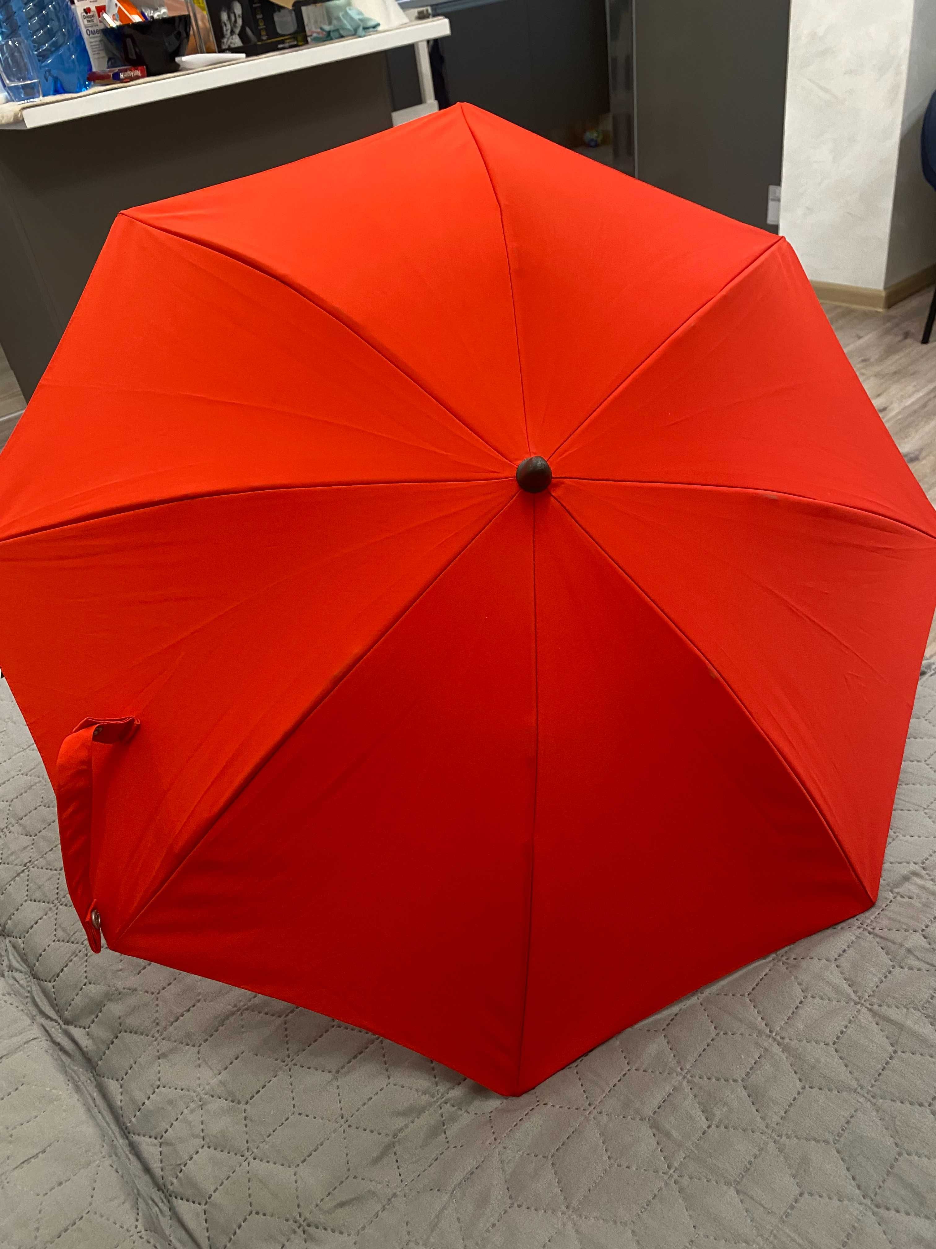 Червен чадър Stokke