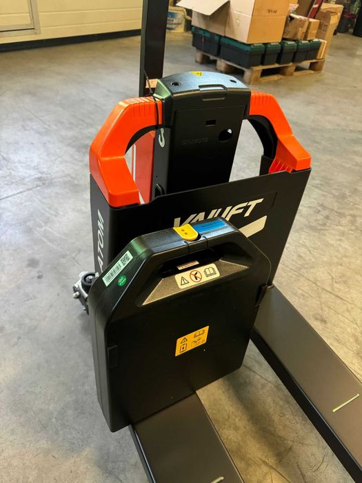 Transpaleta electrica / liza electrica VALLIFT 1,5T din Stoc