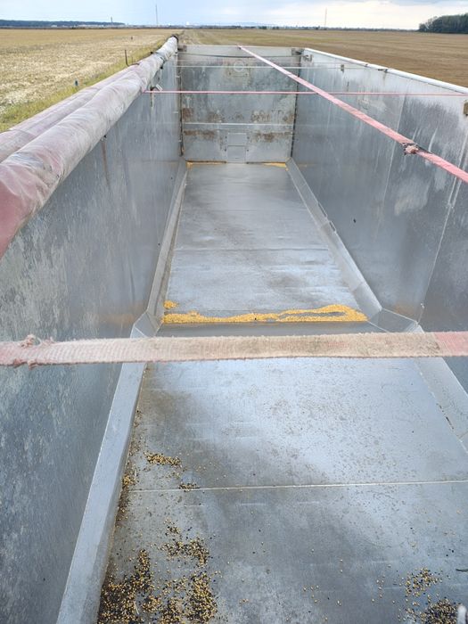 Bena cereale schimb cu semiremorca prelata