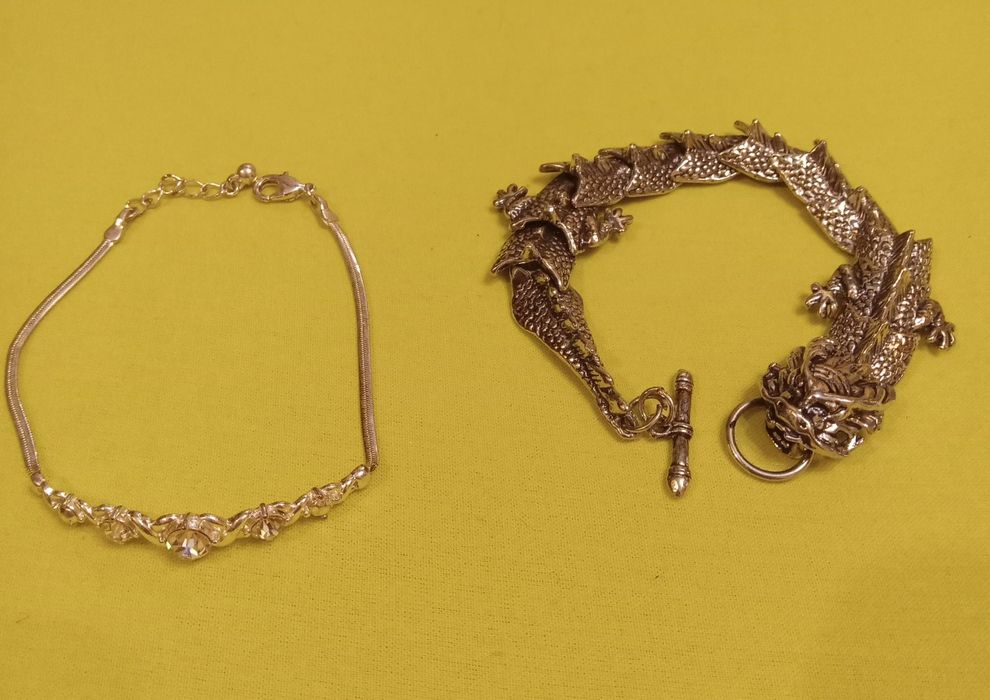 Продавам дамски бижута